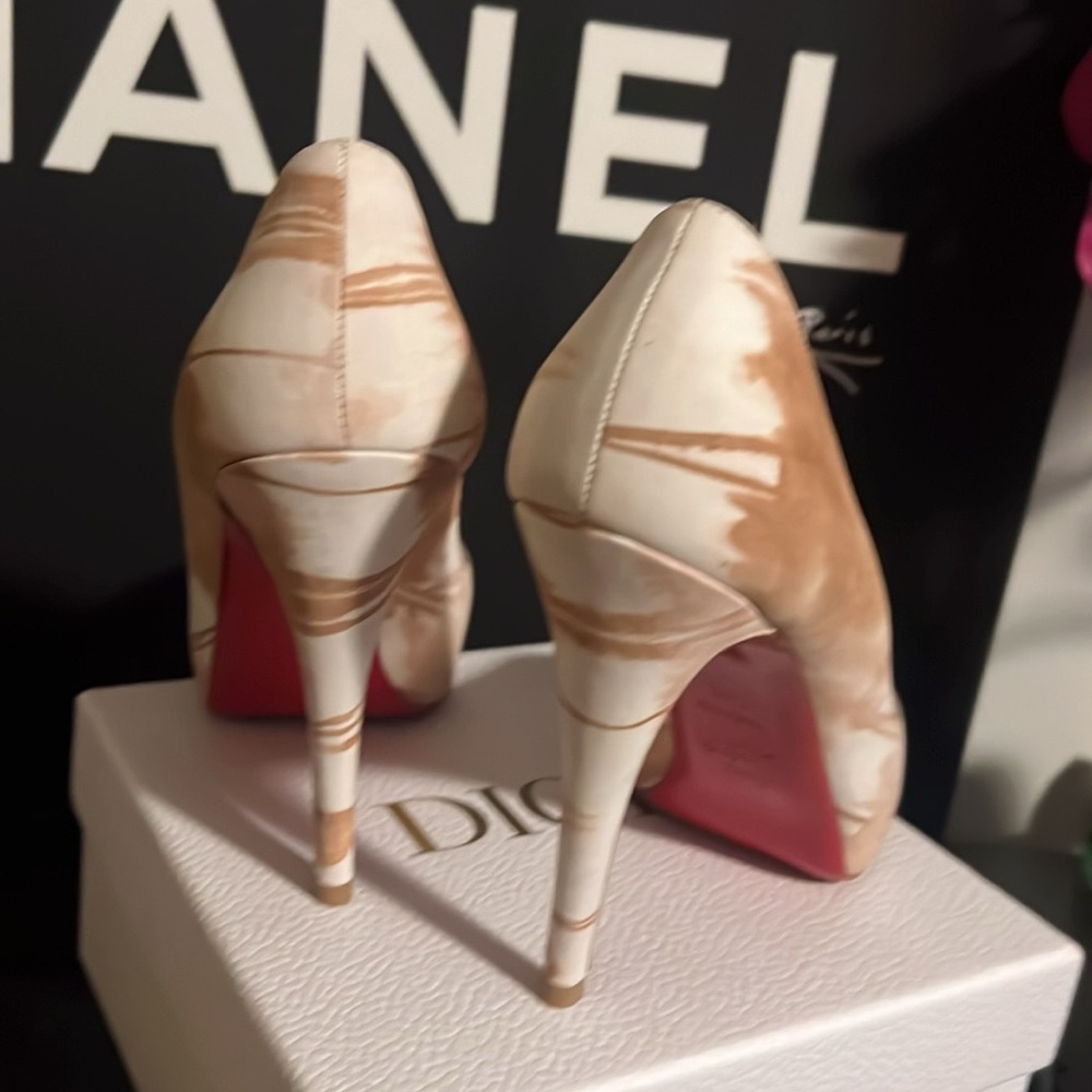 Christian Louboutin Cream Peep-Toe Heels - Picture 8 of 8